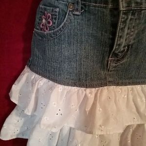 Cherokee Bottoms - GIRLS Cute Denim Skirt with RUFFLE bottom size 6 Cherokee Bottoms - GIRLS Cute Denim Skirt with RUFFLE bottom size 6